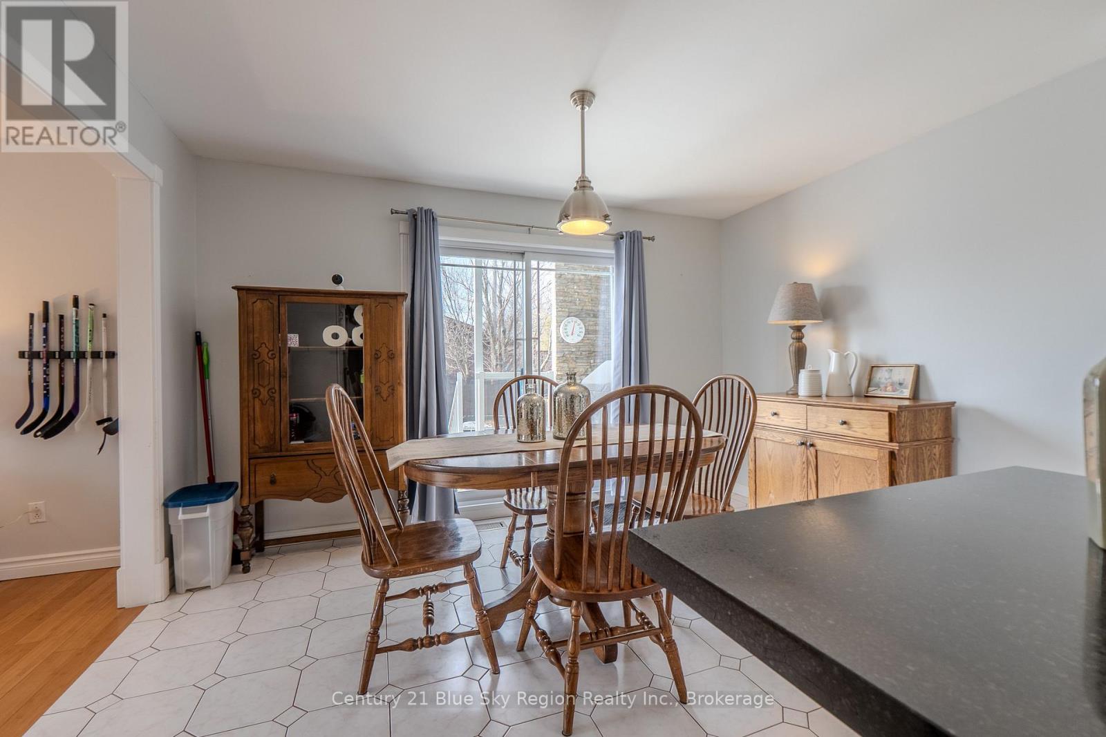 85 Shallot Crescent, North Bay, Ontario  P1A 3V7 - Photo 12 - X12991036