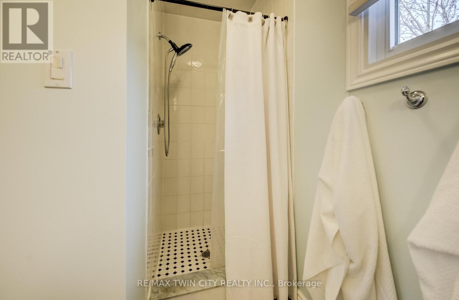 150 Bayne Crescent, Cambridge, Ontario  N1T 1K4 - Photo 17 - X12990566