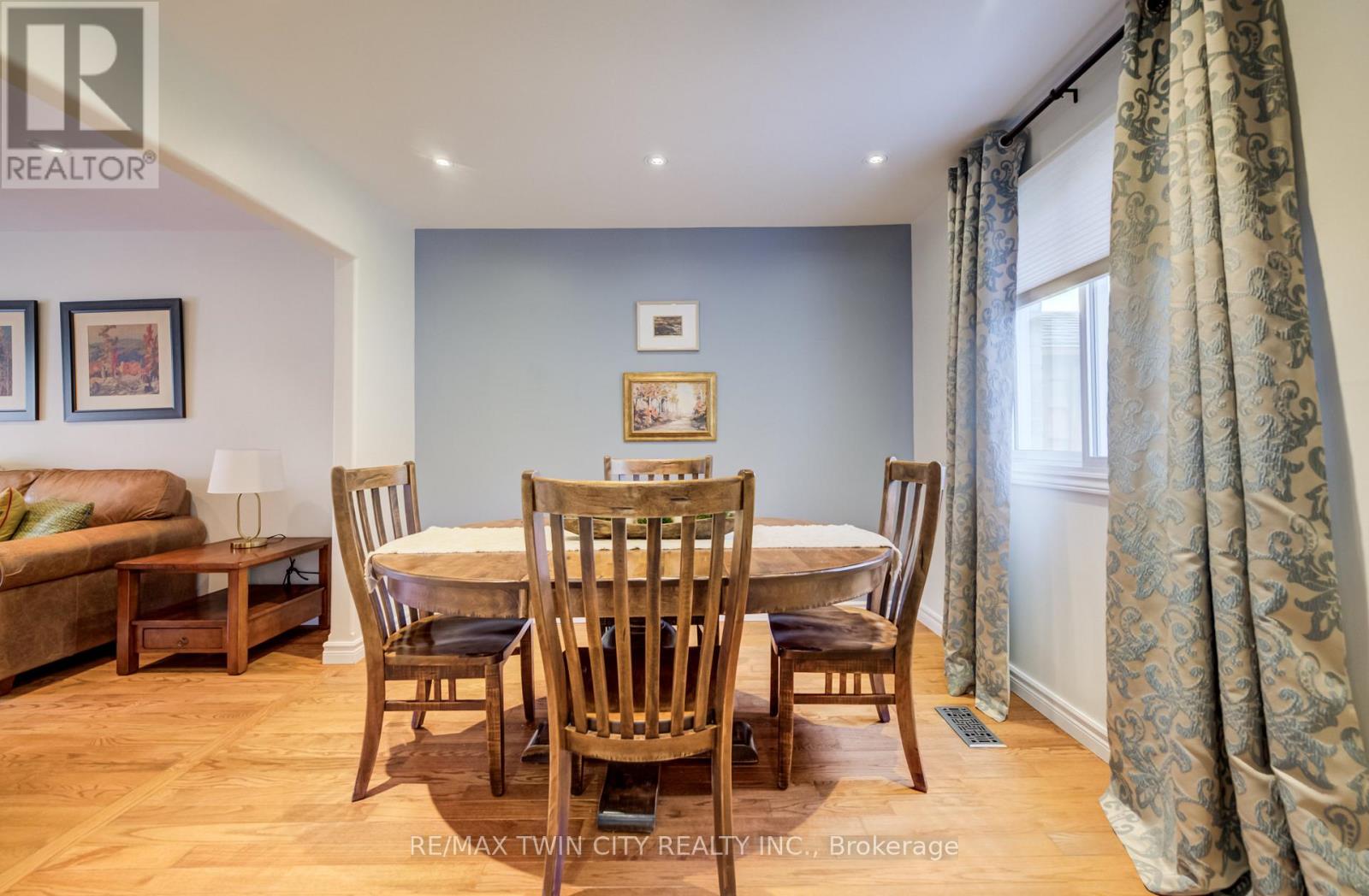 150 Bayne Crescent, Cambridge, Ontario  N1T 1K4 - Photo 6 - X12990566