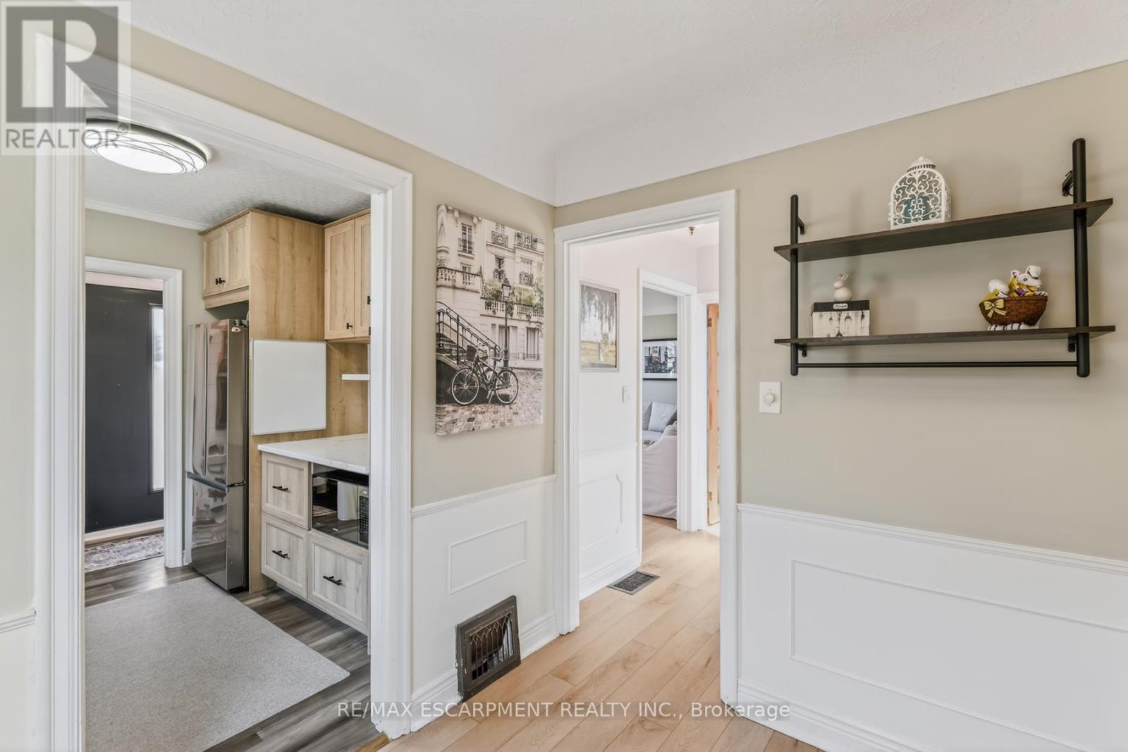 43 Woodbridge Road, Hamilton, Ontario  L8K 3C8 - Photo 17 - X12990636