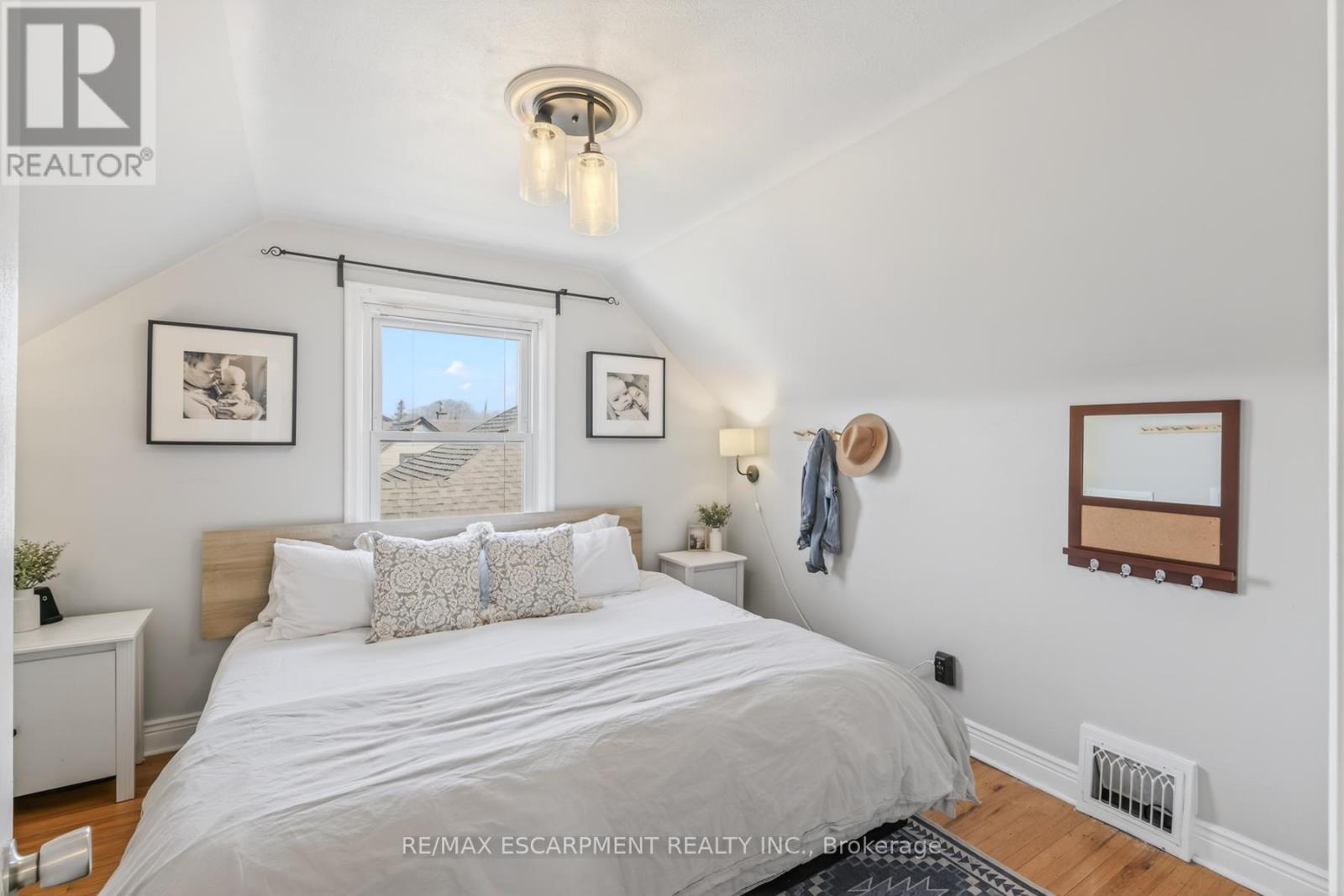 43 Woodbridge Road, Hamilton, Ontario  L8K 3C8 - Photo 25 - X12990636