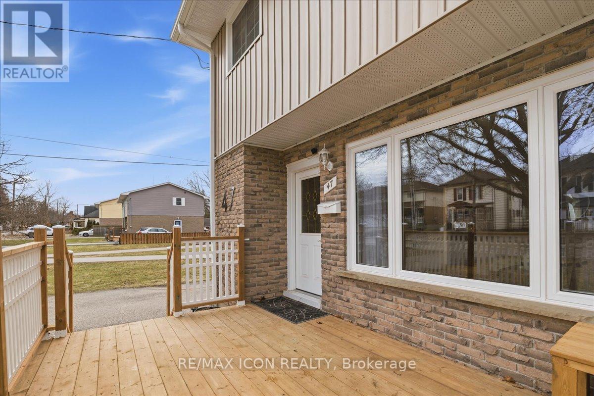 47 Bexley Street, Woodstock, Ontario  N4S 5X6 - Photo 3 - X12990702