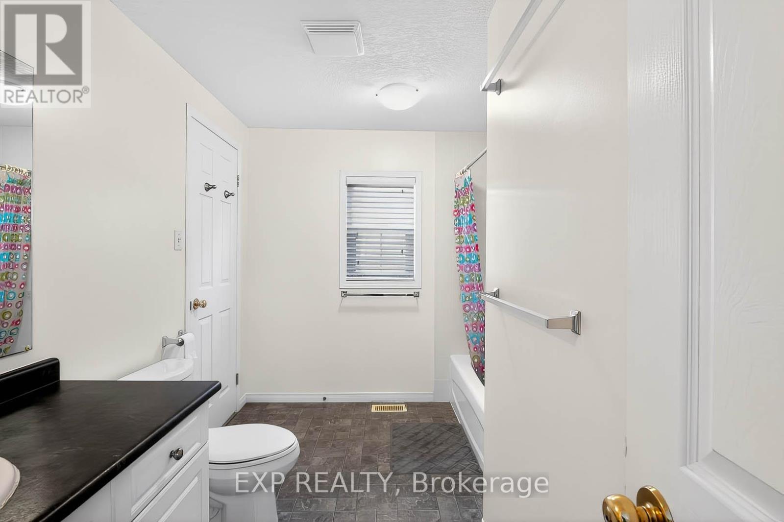 600 Winterberry Avenue, Waterloo, Ontario  N2V 2W5 - Photo 19 - X12990708