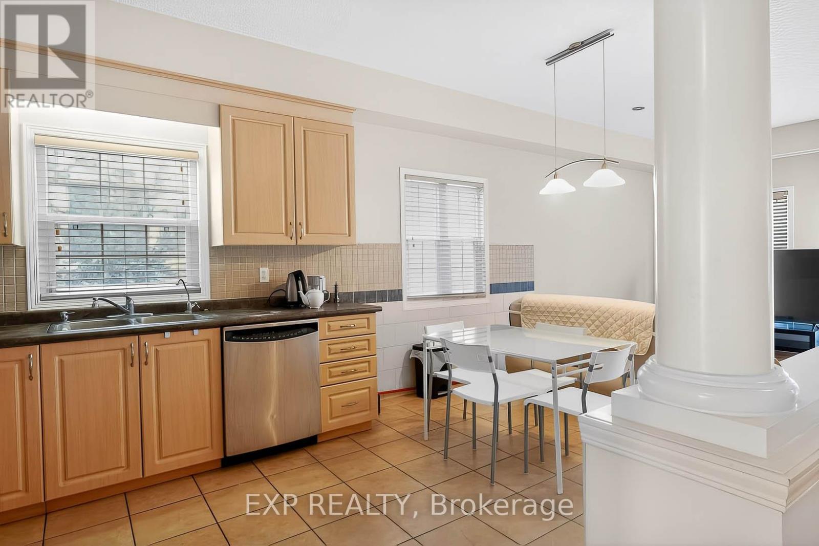 600 Winterberry Avenue, Waterloo, Ontario  N2V 2W5 - Photo 6 - X12990708