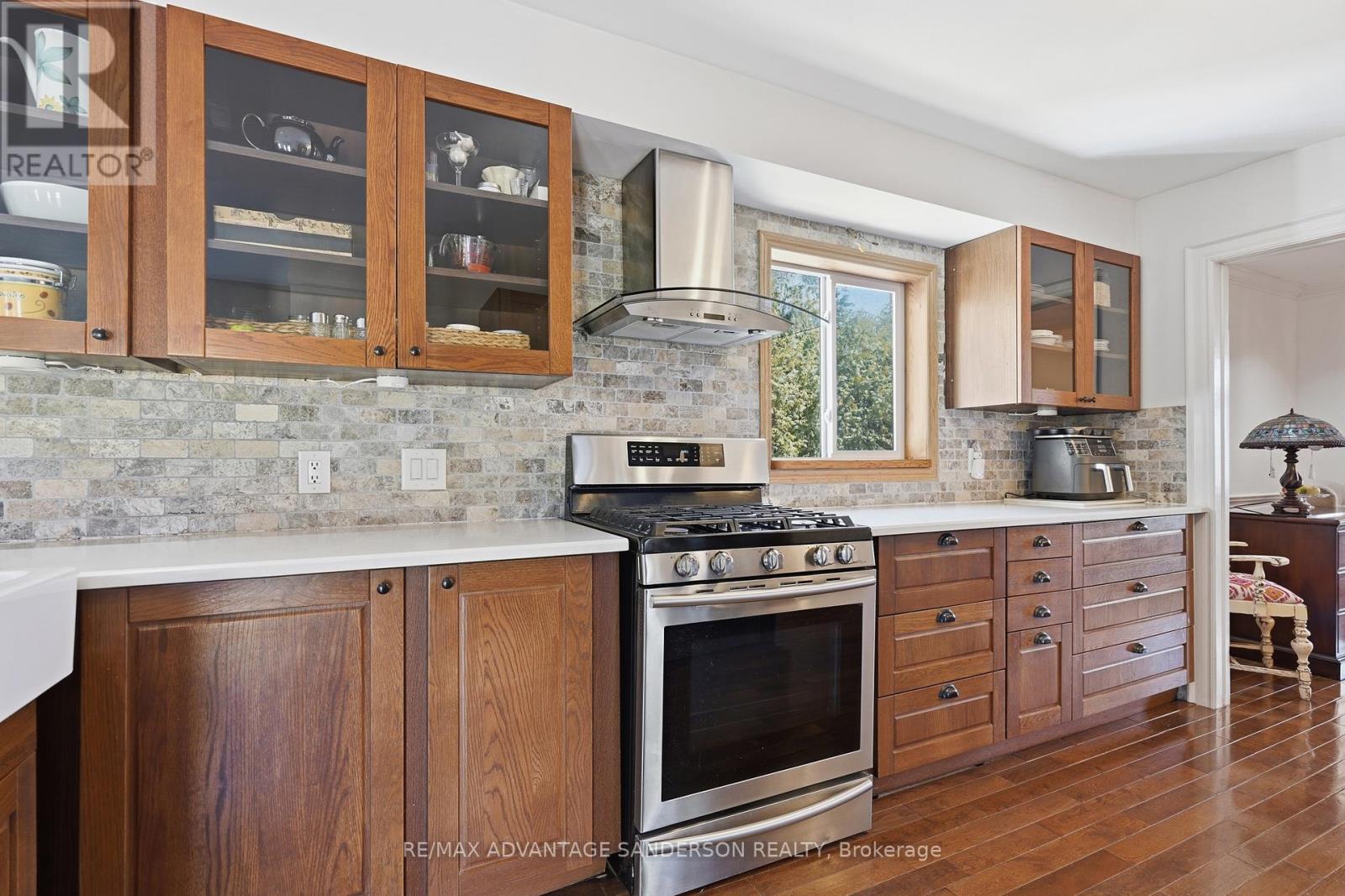 22476 Coldstream Road, Middlesex Centre, Ontario  N0L 1R0 - Photo 29 - X12990168