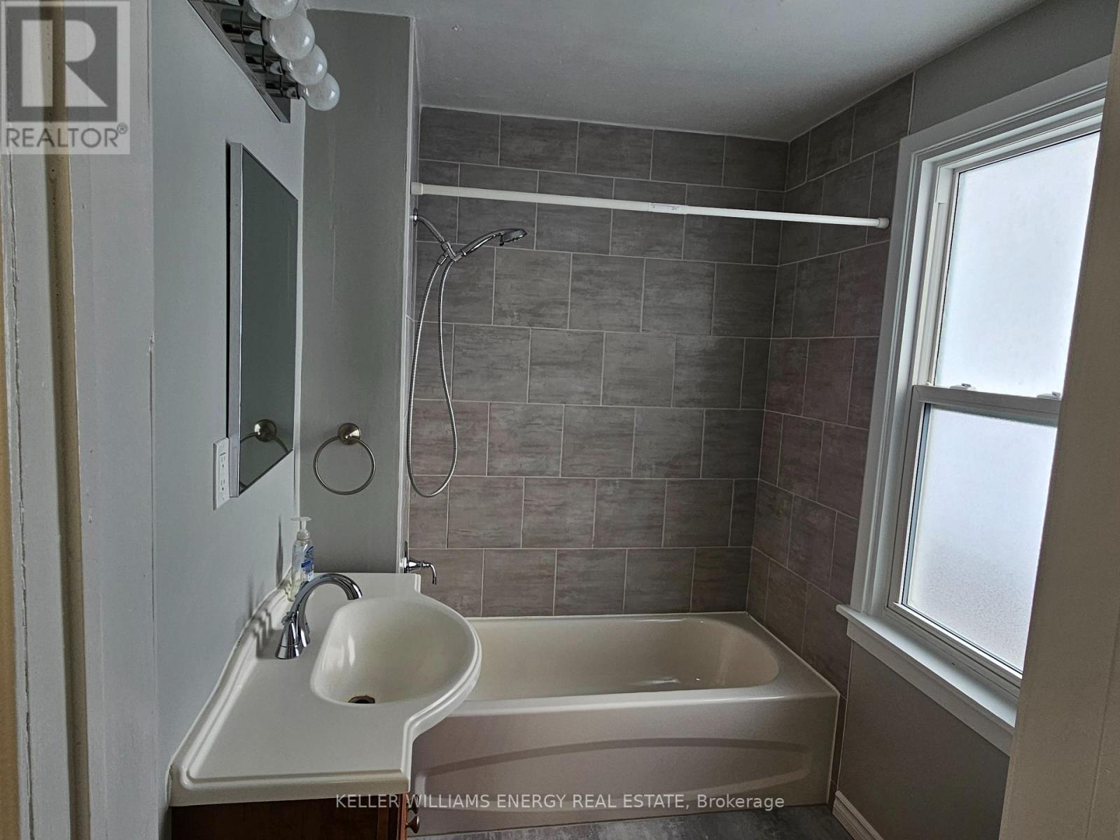 279 French Street, Oshawa, Ontario  L1G 5N4 - Photo 14 - E12990870