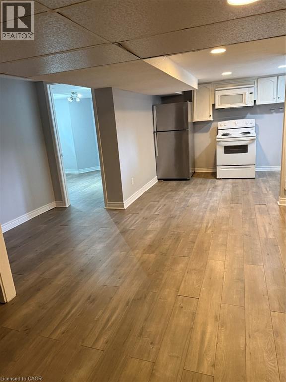 39 East 36th Street, Hamilton, Ontario  L8V 3Y8 - Photo 6 - 40819846