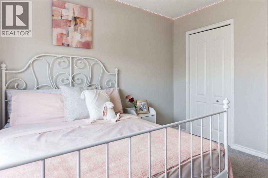 124 Prestwick Estate Way SE, Calgary, Alberta  T2Z 3M2 - Photo 32 - A2293077