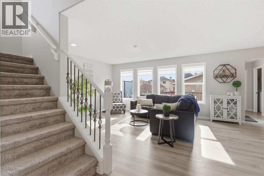 124 Prestwick Estate Way SE, Calgary, Alberta  T2Z 3M2 - Photo 10 - A2293077