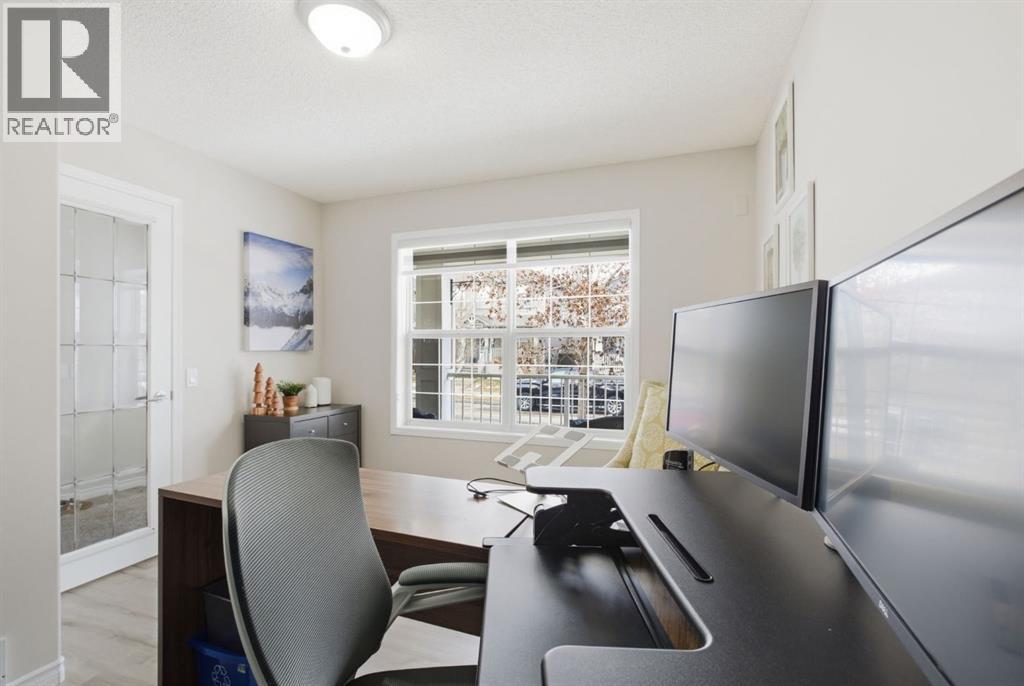 124 Prestwick Estate Way SE, Calgary, Alberta  T2Z 3M2 - Photo 5 - A2293077