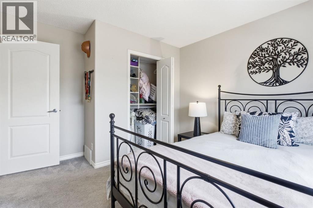 124 Prestwick Estate Way SE, Calgary, Alberta  T2Z 3M2 - Photo 29 - A2293077