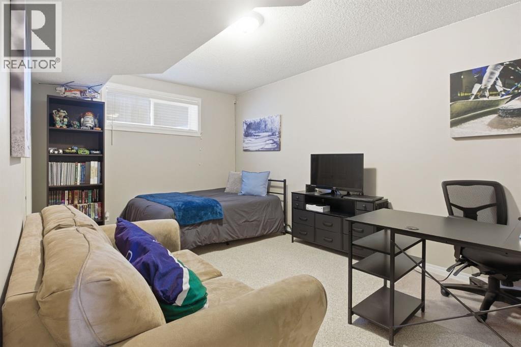 124 Prestwick Estate Way SE, Calgary, Alberta  T2Z 3M2 - Photo 38 - A2293077