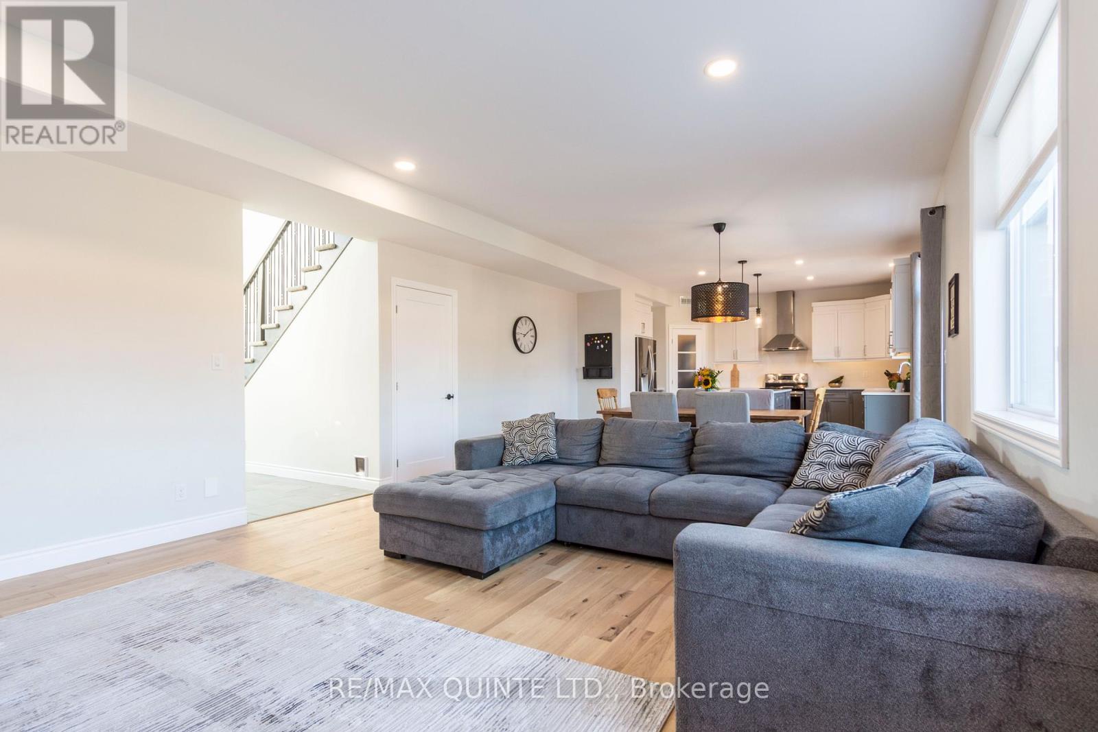 104 Hampton Ridge Drive, Belleville, Ontario  K8N 0E6 - Photo 11 - X12991016