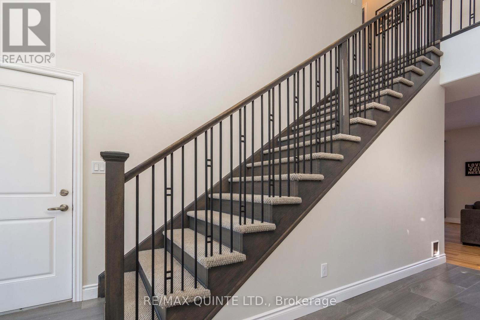 104 Hampton Ridge Drive, Belleville, Ontario  K8N 0E6 - Photo 7 - X12991016