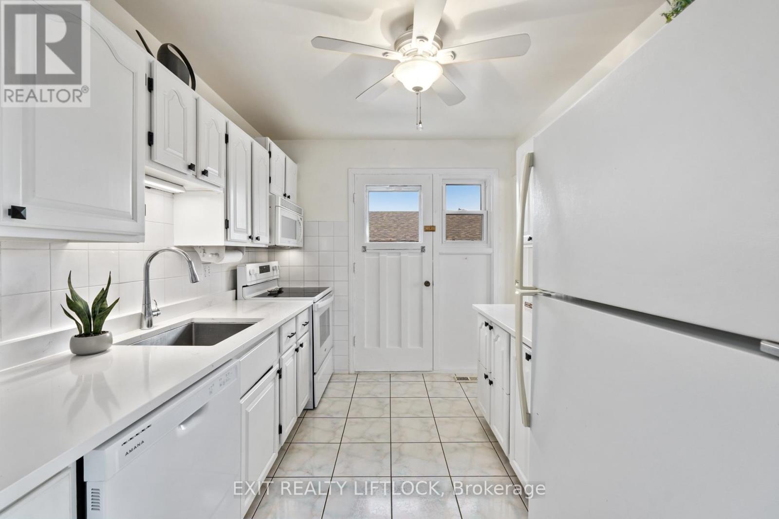 273 Maxwell Avenue, Peterborough, Ontario  K9J 1B4 - Photo 7 - X12991020