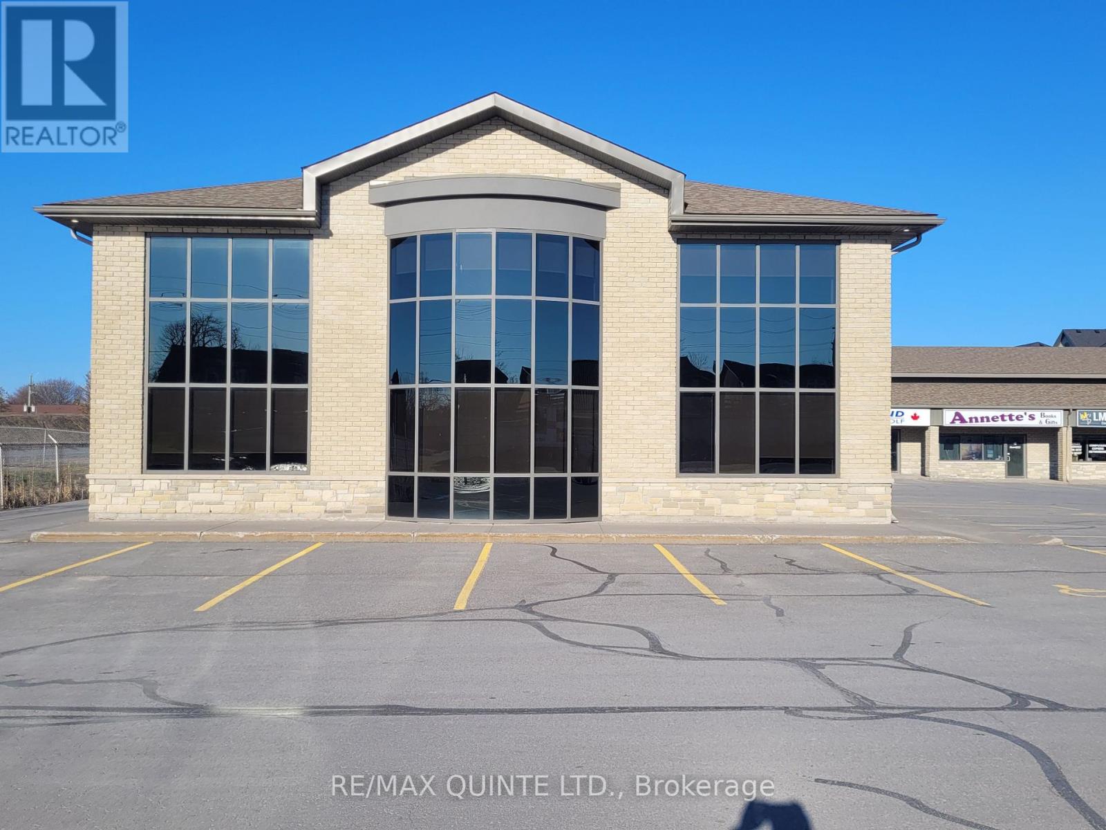 393 Sidney Street, Belleville, Ontario  K8P 3Z9 - Photo 8 - X12991050