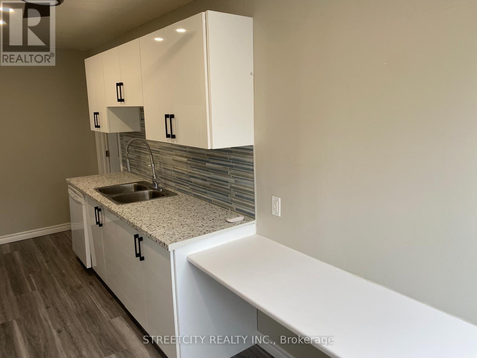 238 Burnside Drive, London East, Ontario  N5V 1B9 - Photo 15 - X12990812