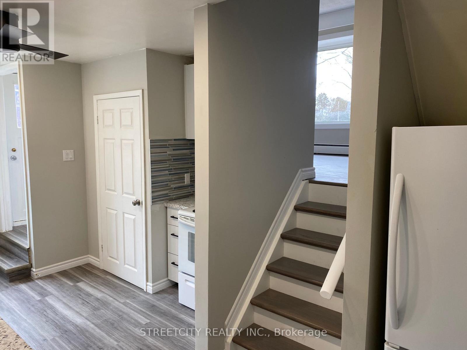 238 Burnside Drive, London East, Ontario  N5V 1B9 - Photo 16 - X12990812