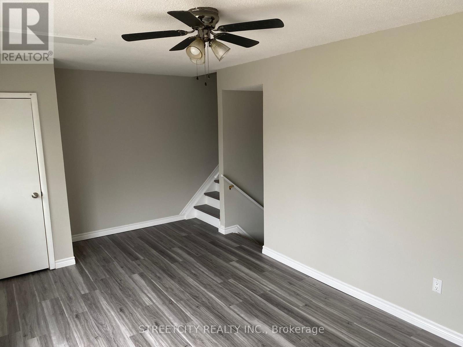 238 Burnside Drive, London East, Ontario  N5V 1B9 - Photo 6 - X12990812