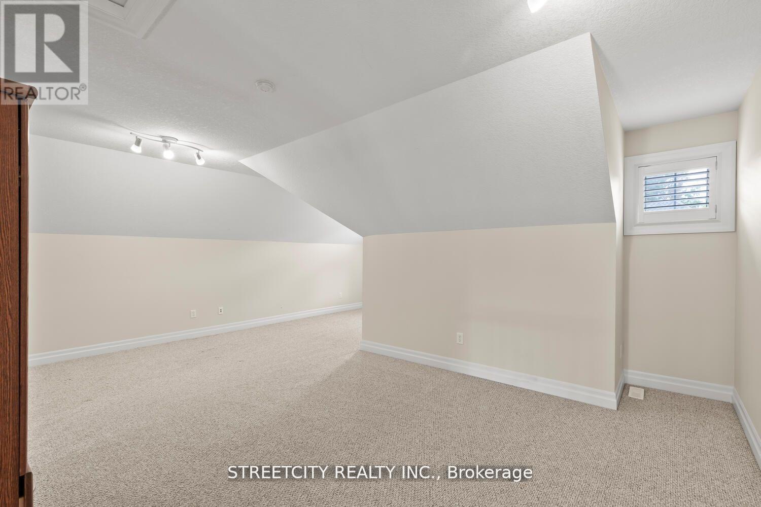 25 - 124 North Centre Road, London North, Ontario  N5X 4R3 - Photo 24 - X12990828