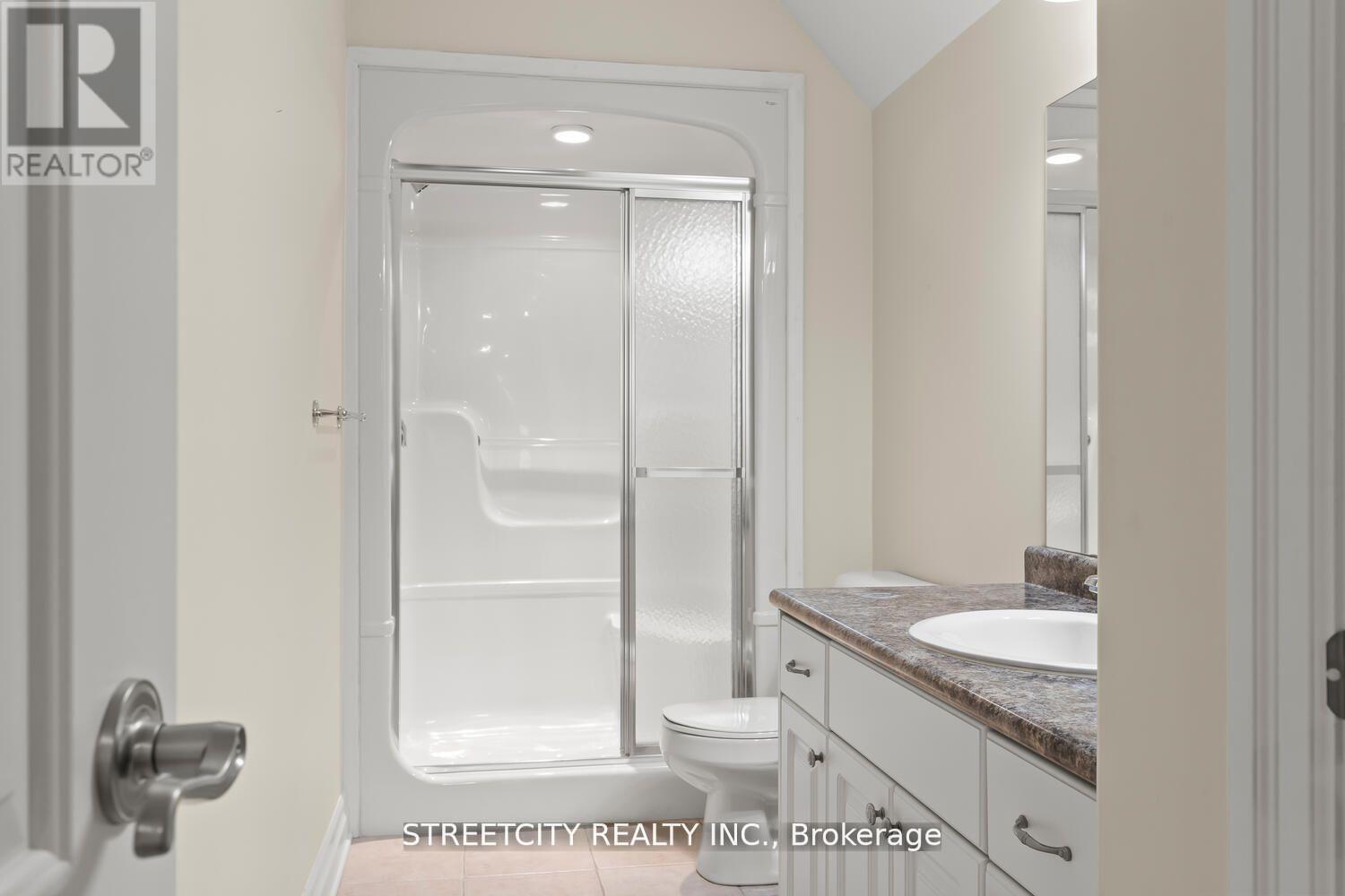 25 - 124 North Centre Road, London North, Ontario  N5X 4R3 - Photo 26 - X12990828