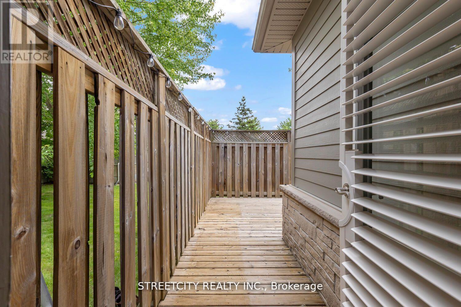 25 - 124 North Centre Road, London North, Ontario  N5X 4R3 - Photo 36 - X12990828