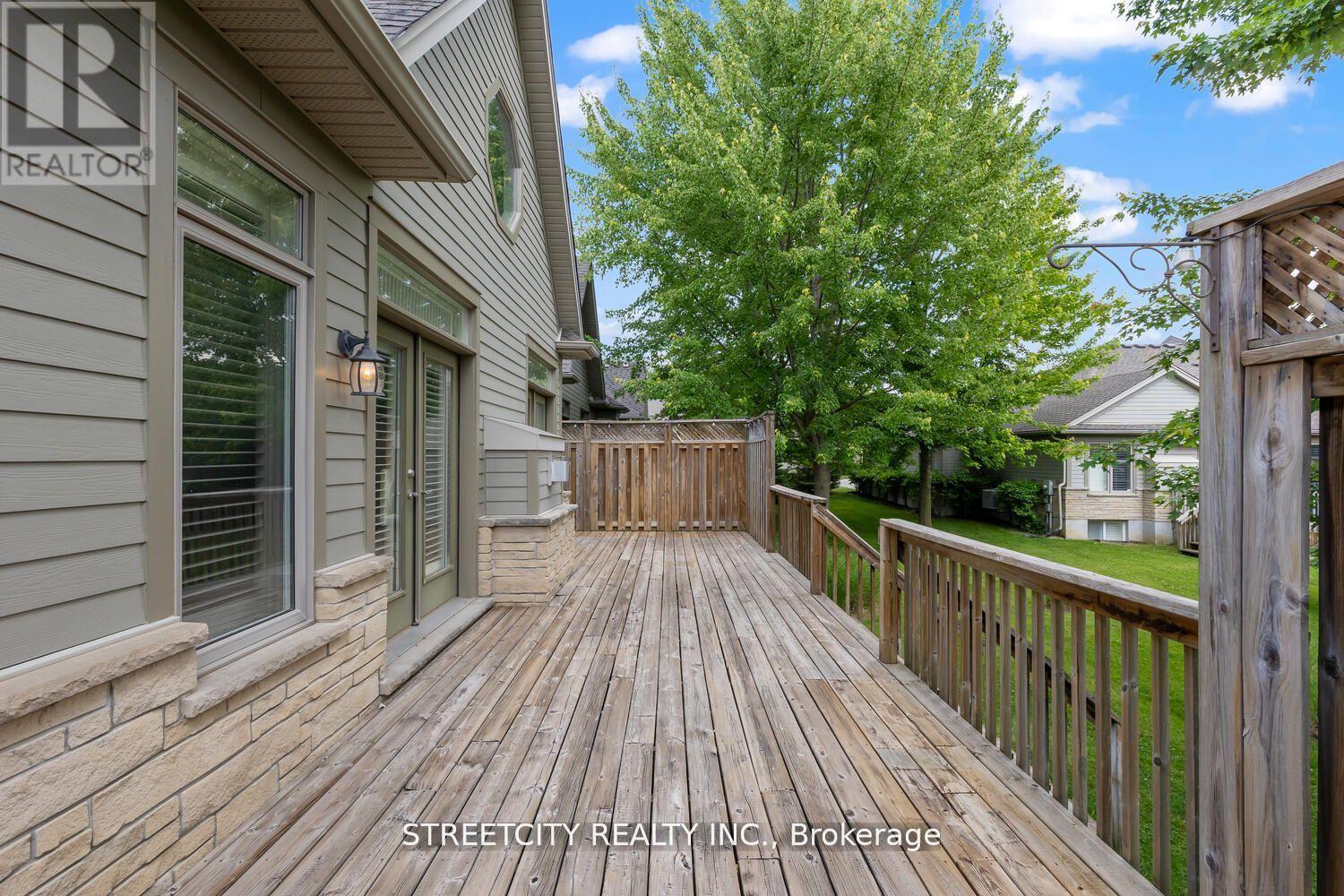 25 - 124 North Centre Road, London North, Ontario  N5X 4R3 - Photo 39 - X12990828