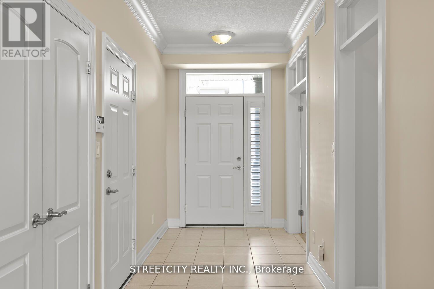 25 - 124 North Centre Road, London North, Ontario  N5X 4R3 - Photo 4 - X12990828