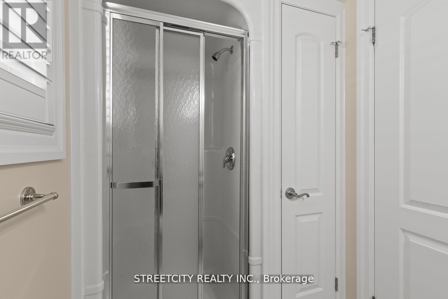 25 - 124 North Centre Road, London North, Ontario  N5X 4R3 - Photo 8 - X12990828