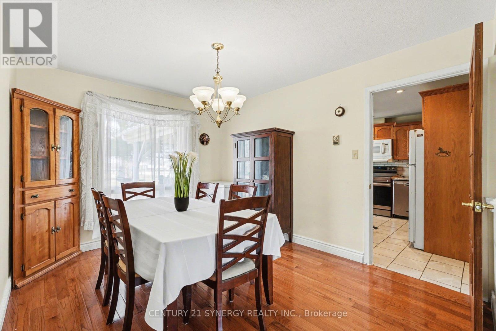 220 Highfield Crescent, Beckwith, Ontario K7C 3P2 - Photo 9 - X12990734