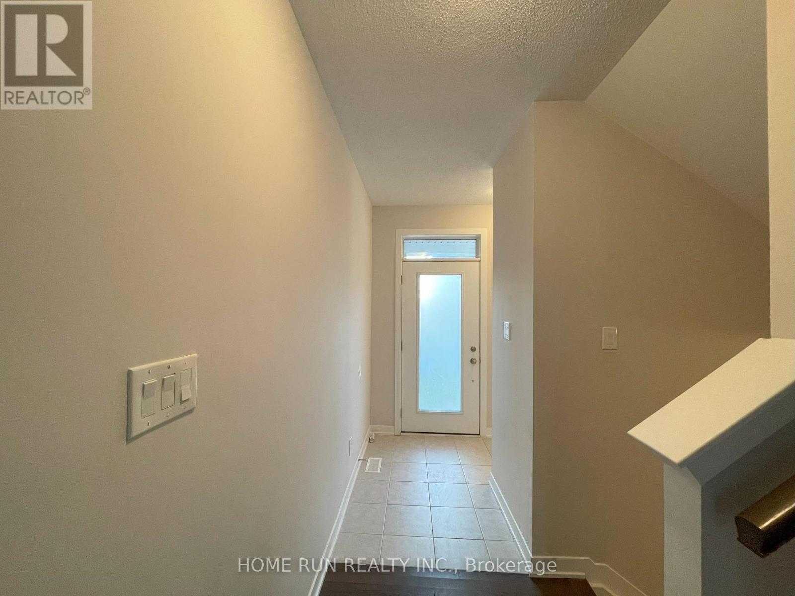 1886 Haiku Street, Ottawa, Ontario K2J 6W7 - Photo 3 - X12990924