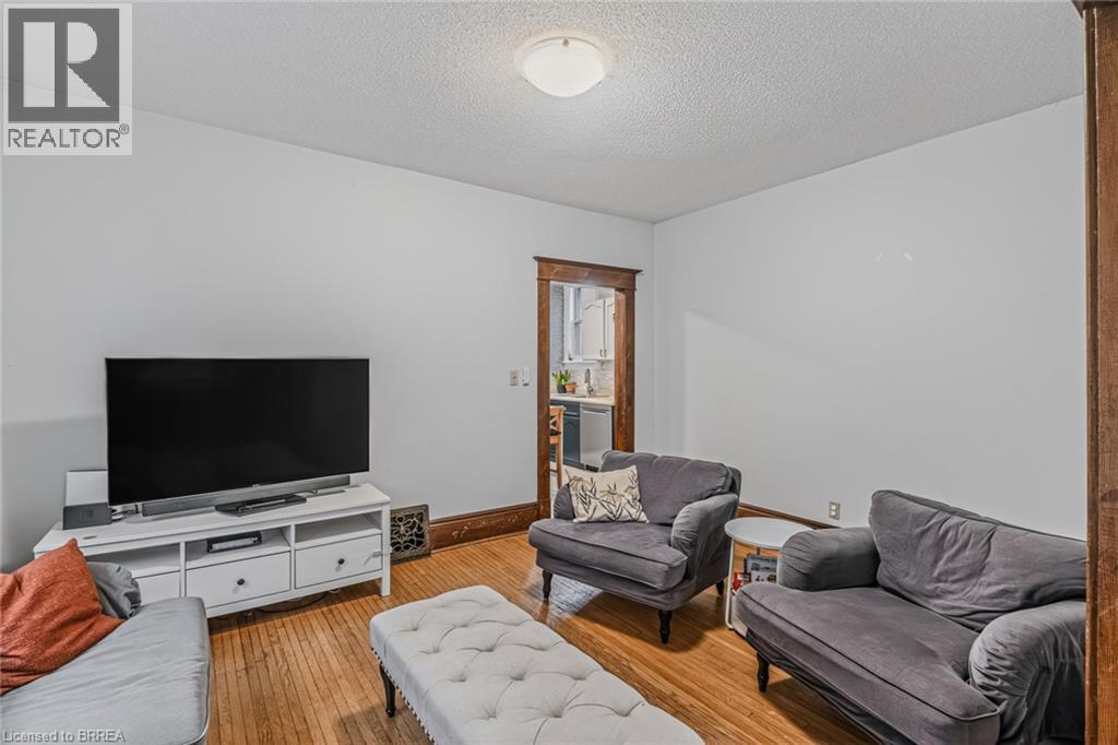 174 Marlborough Street, Brantford, Ontario  N3S 4S9 - Photo 13 - 40818853