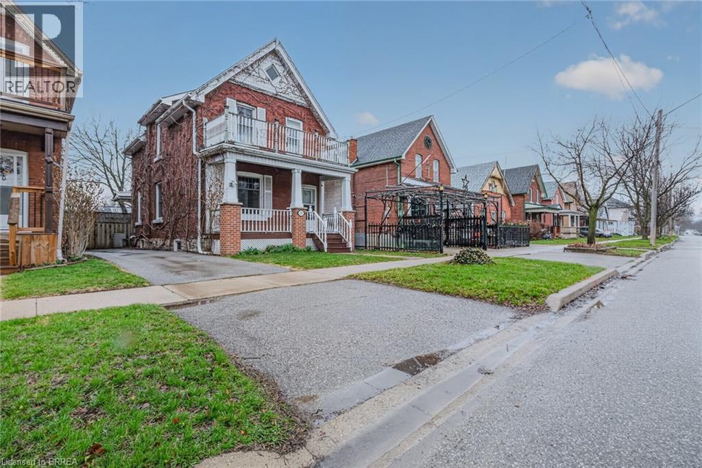 174 Marlborough Street, Brantford, Ontario  N3S 4S9 - Photo 2 - 40818853