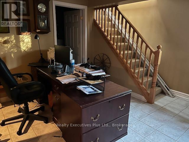 284 Appleby Line, Burlington, Ontario  L7L 2X5 - Photo 13 - W12990824