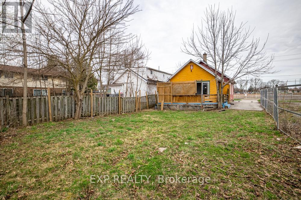 5938 Dunn Street, Niagara Falls, Ontario  L2G 2P1 - Photo 23 - X12990758