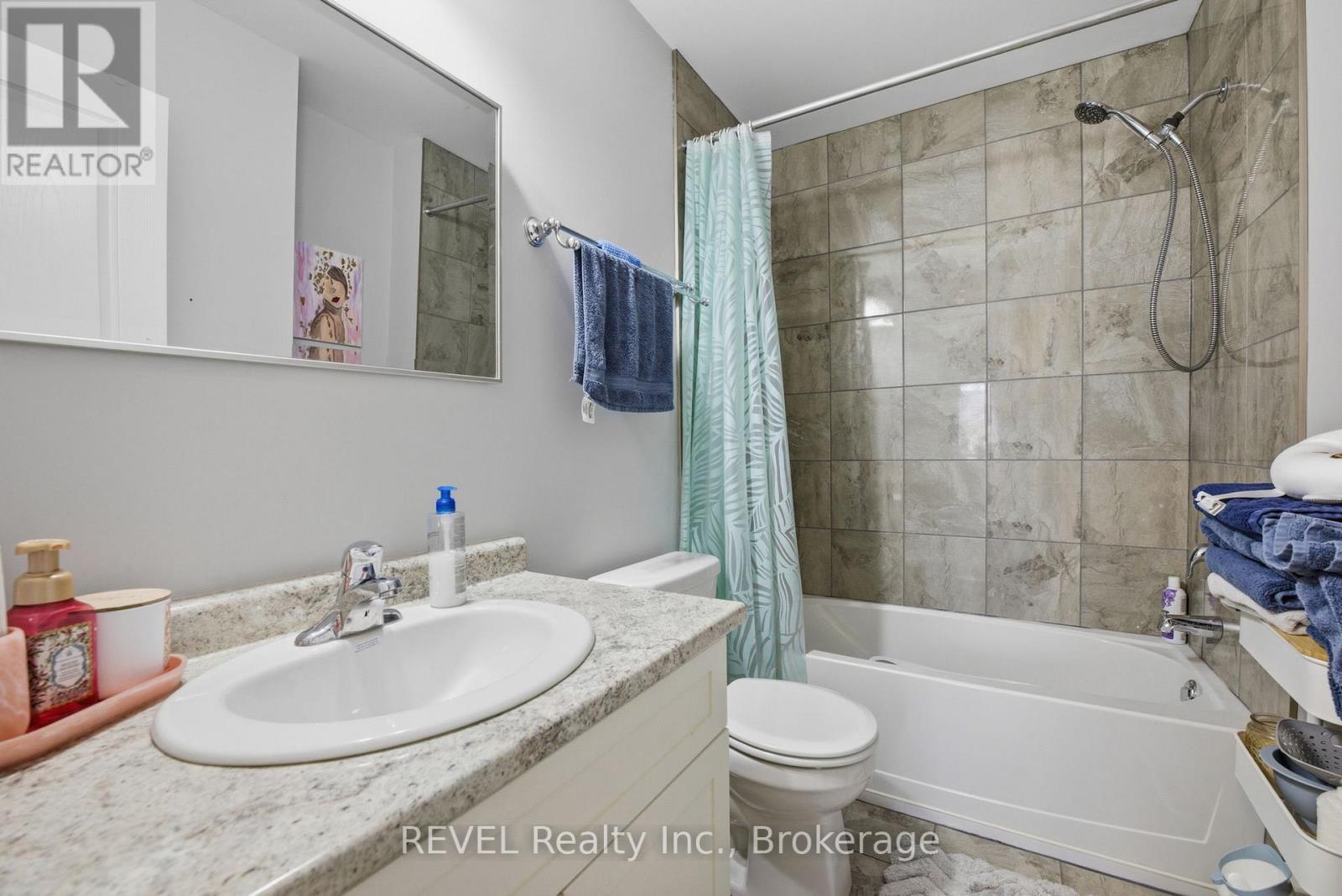 20 - 19 Scarlett Common, St. Catharines, Ontario  L2P 0C4 - Photo 25 - X12990874