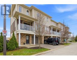 20 - 19 SCARLETT COMMON, St. Catharines, Ontario