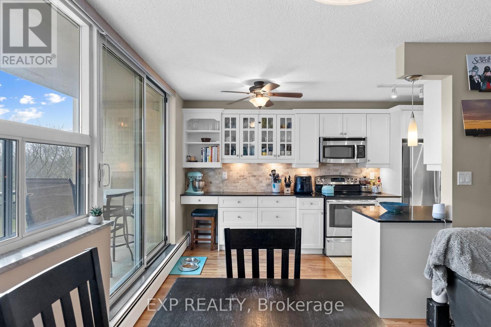 407 - 6390 Huggins Street, Niagara Falls, Ontario  L2J 1H1 - Photo 12 - X12990946