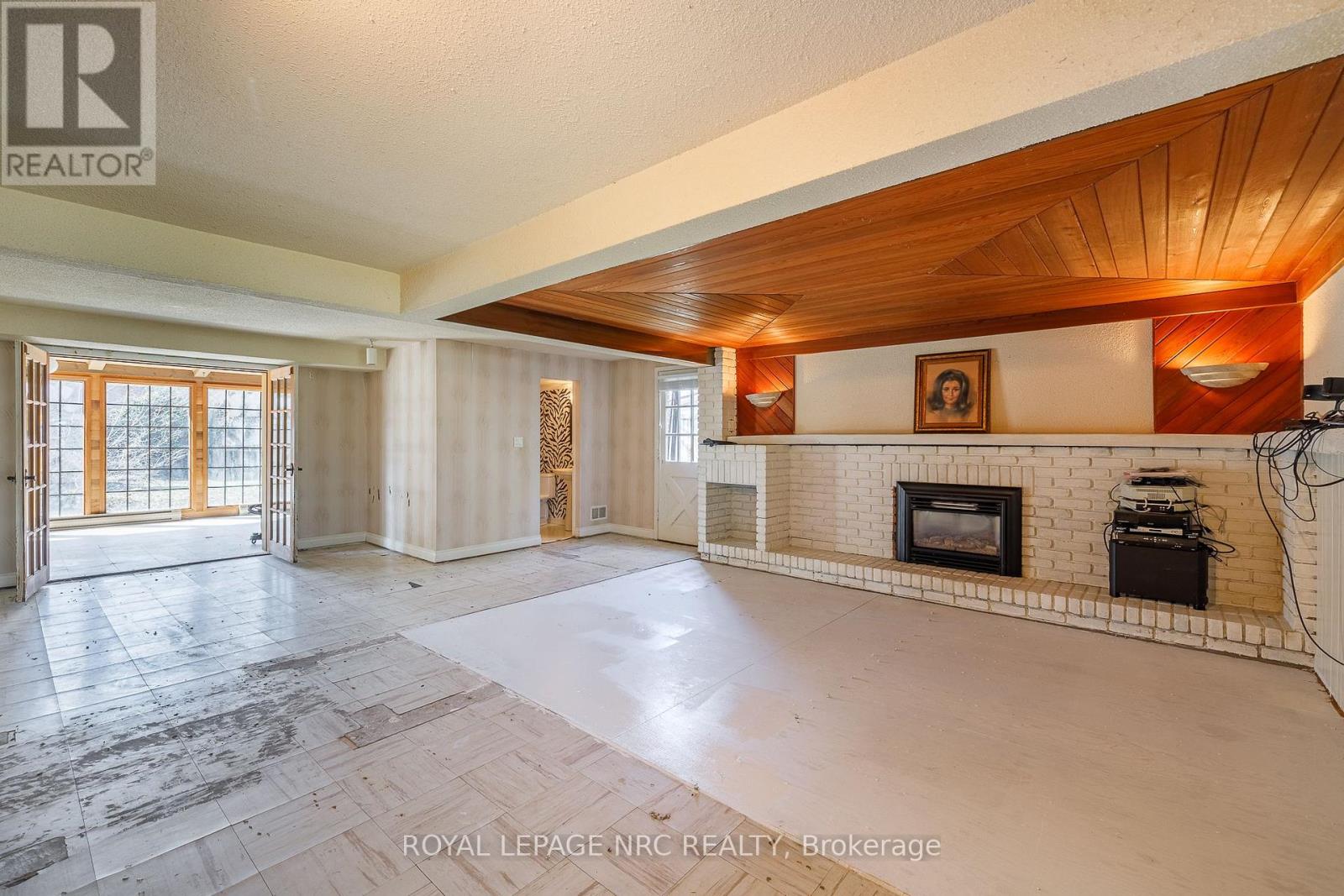 20 Old Coach Road, St. Catharines, Ontario  L2N 2P3 - Photo 16 - X12990982