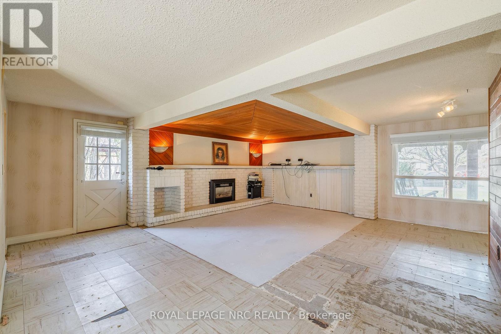 20 Old Coach Road, St. Catharines, Ontario  L2N 2P3 - Photo 17 - X12990982