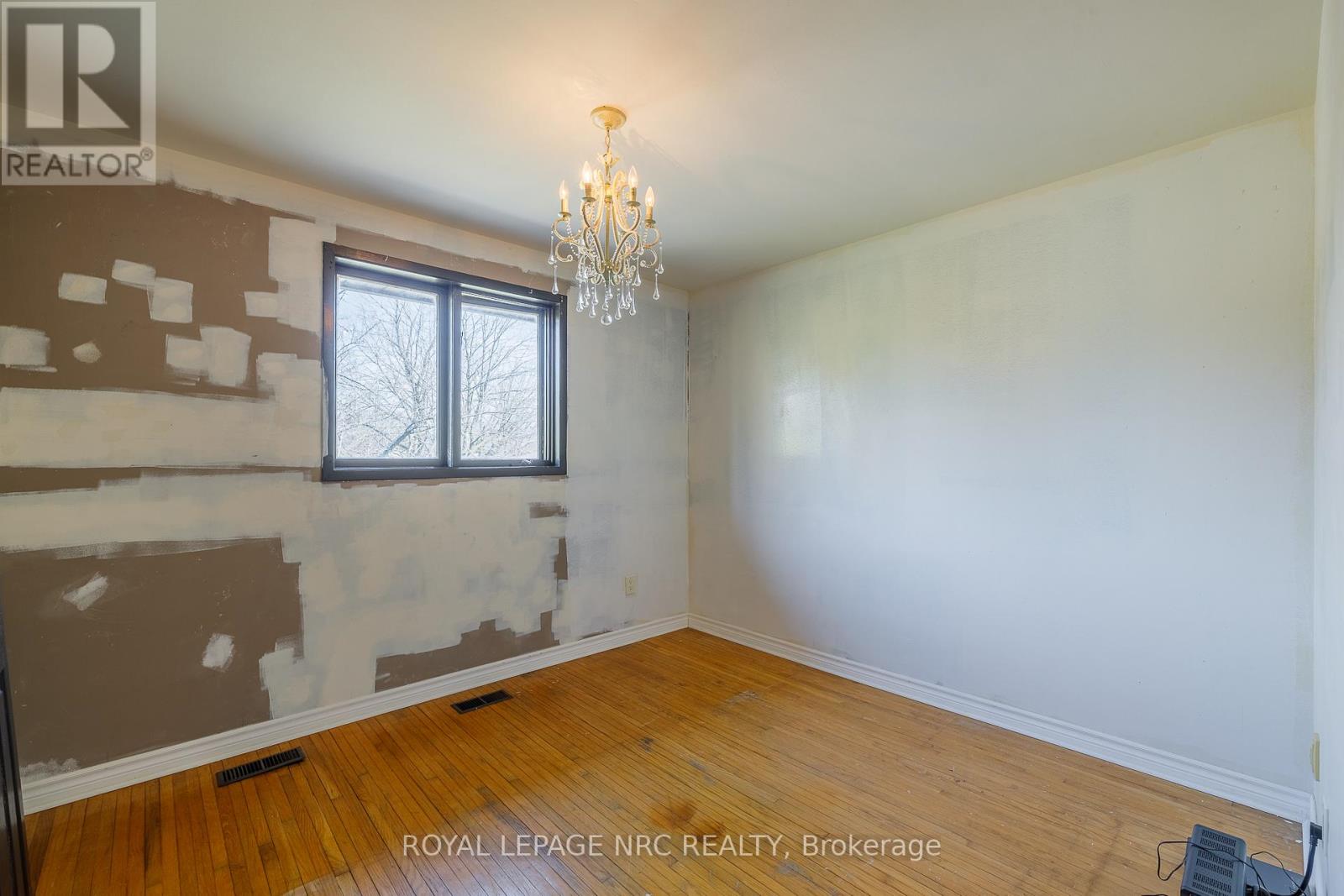 20 Old Coach Road, St. Catharines, Ontario  L2N 2P3 - Photo 22 - X12990982