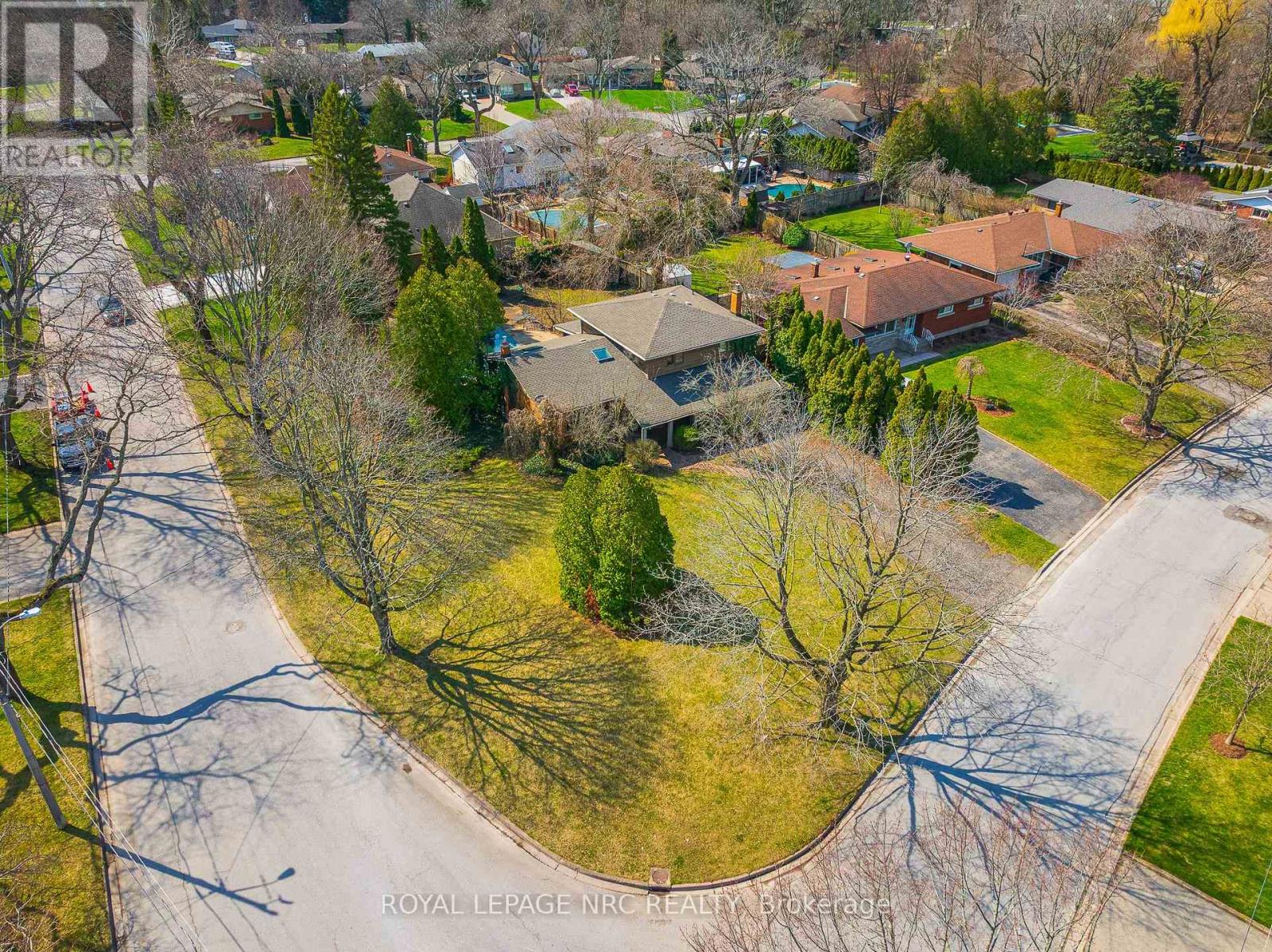 20 Old Coach Road, St. Catharines, Ontario  L2N 2P3 - Photo 36 - X12990982