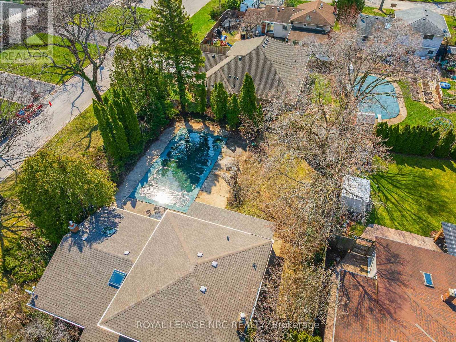 20 Old Coach Road, St. Catharines, Ontario  L2N 2P3 - Photo 38 - X12990982