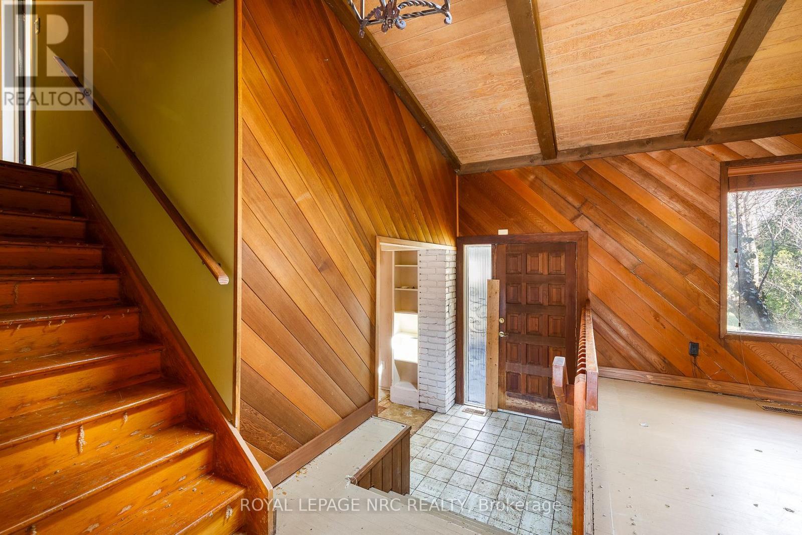 20 Old Coach Road, St. Catharines, Ontario  L2N 2P3 - Photo 7 - X12990982