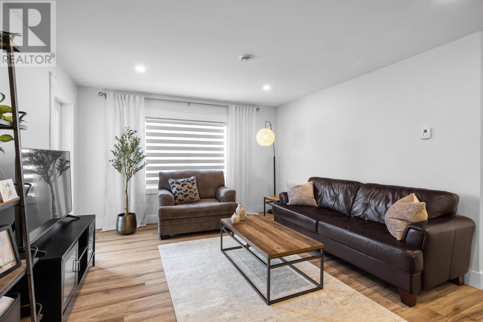 206 562 Malpeque Road, Charlottetown, Prince Edward Island  C1E 0J4 - Photo 11 - 202607191