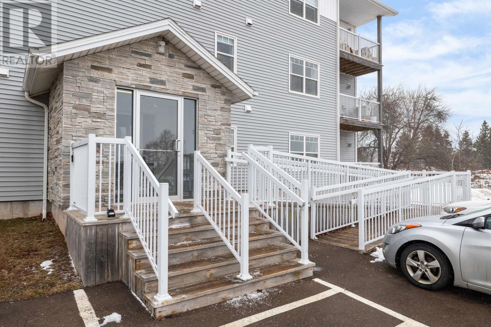 206 562 Malpeque Road, Charlottetown, Prince Edward Island  C1E 0J4 - Photo 25 - 202607191