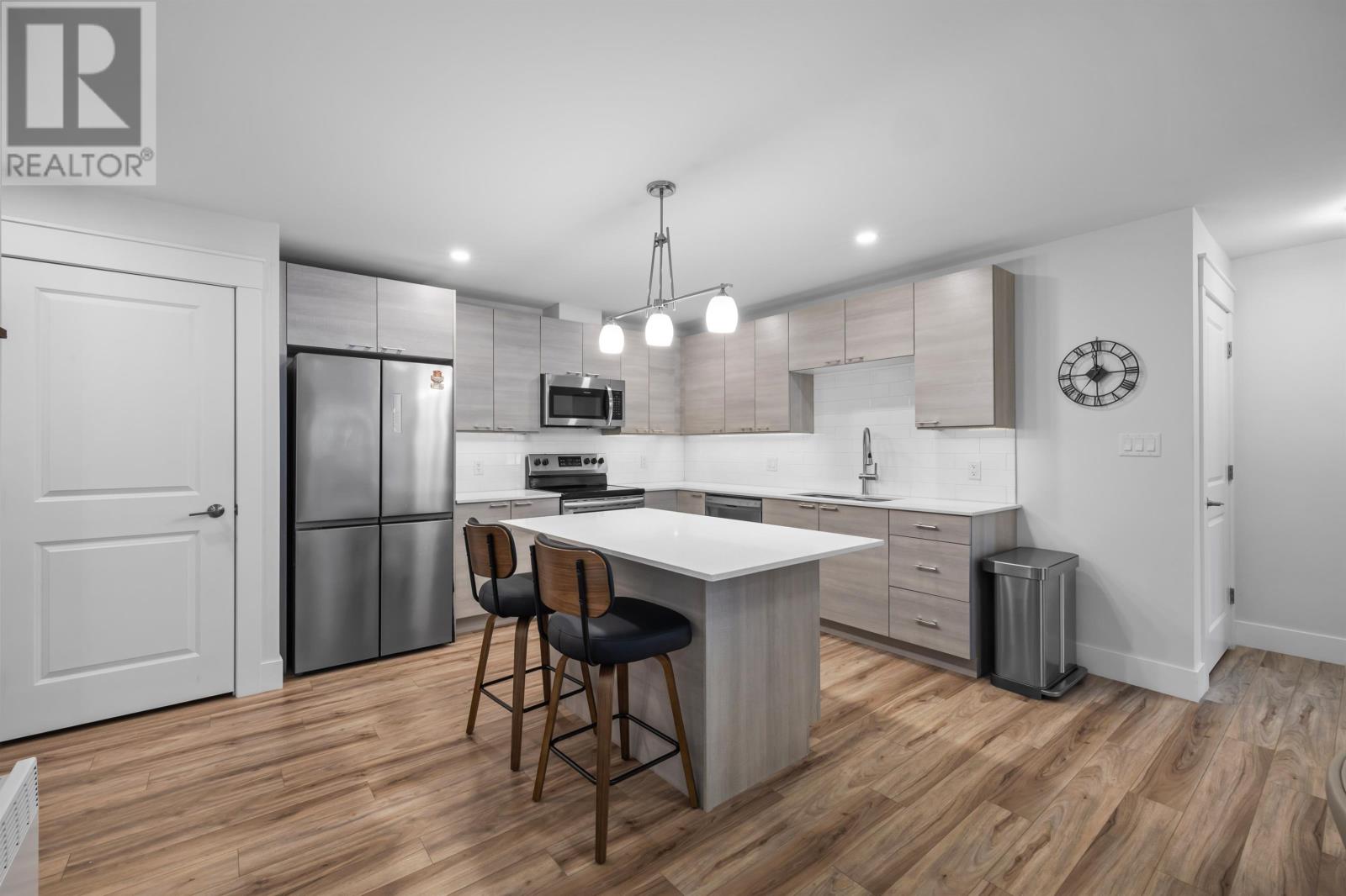 206 562 Malpeque Road, Charlottetown, Prince Edward Island  C1E 0J4 - Photo 6 - 202607191