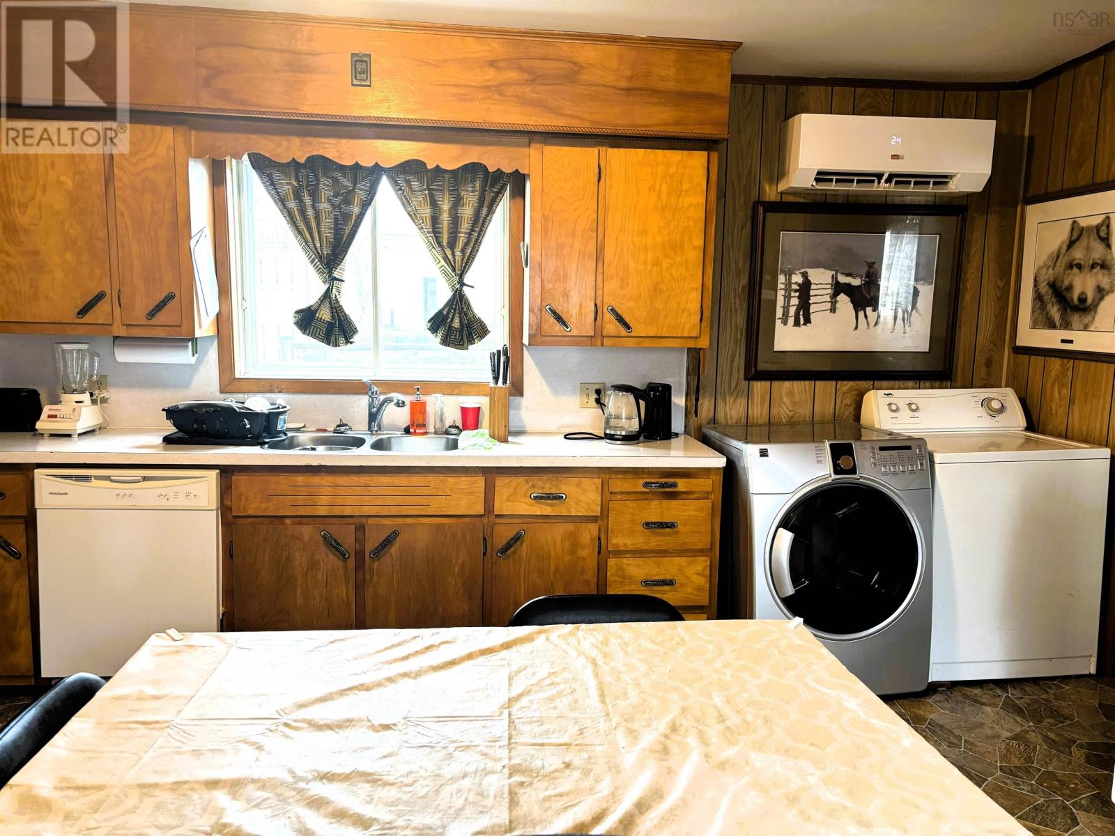 49 Chapel Street, Parrsboro, Nova Scotia  B0M 1S0 - Photo 4 - 202607186