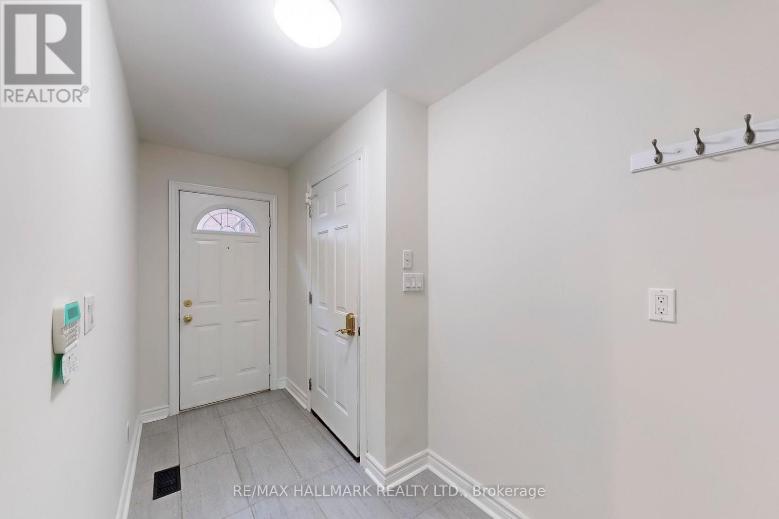 2 Butterfield Drive, Toronto, Ontario  M3A 2L8 - Photo 17 - C12990832