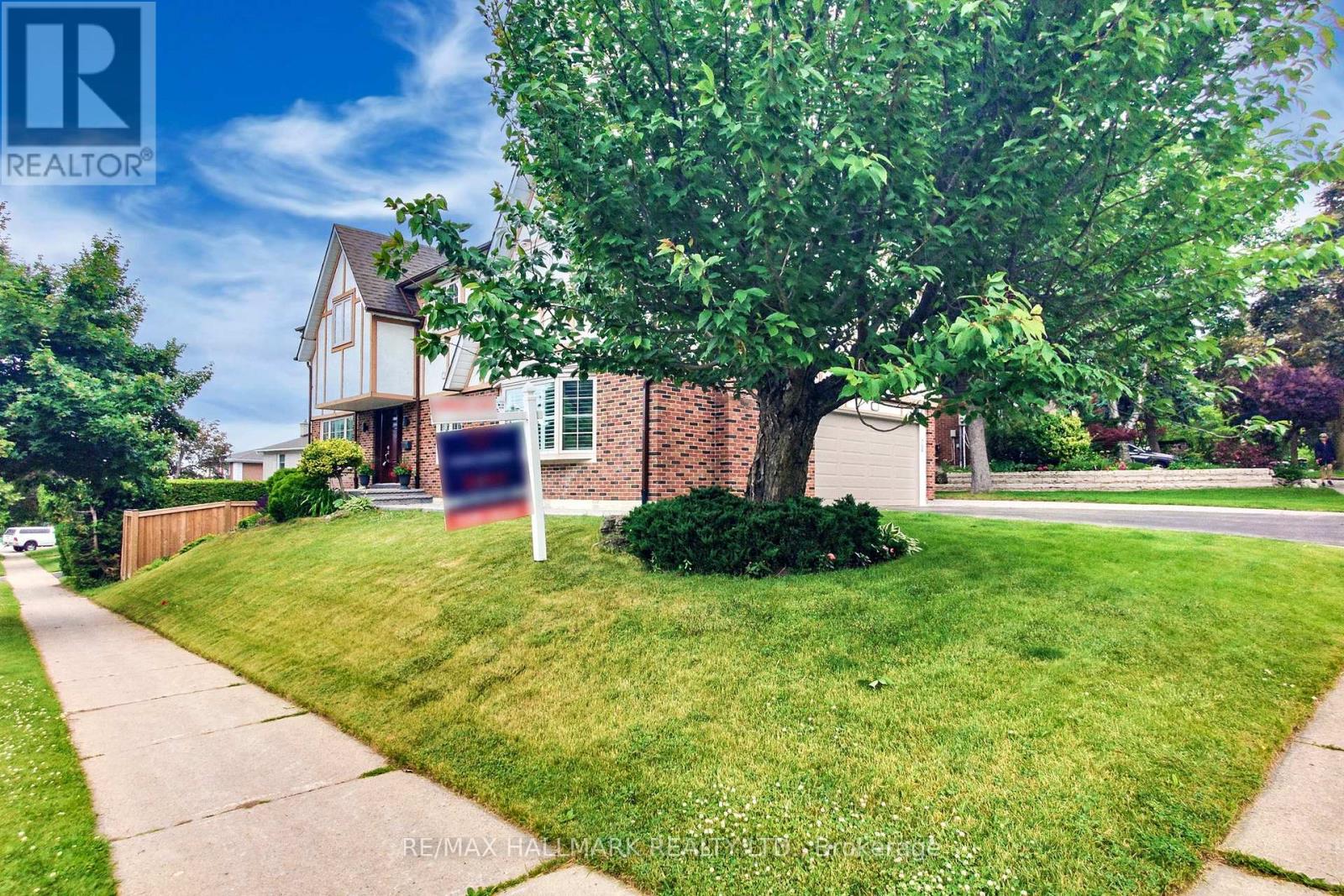 2 Butterfield Drive, Toronto, Ontario  M3A 2L8 - Photo 2 - C12990832